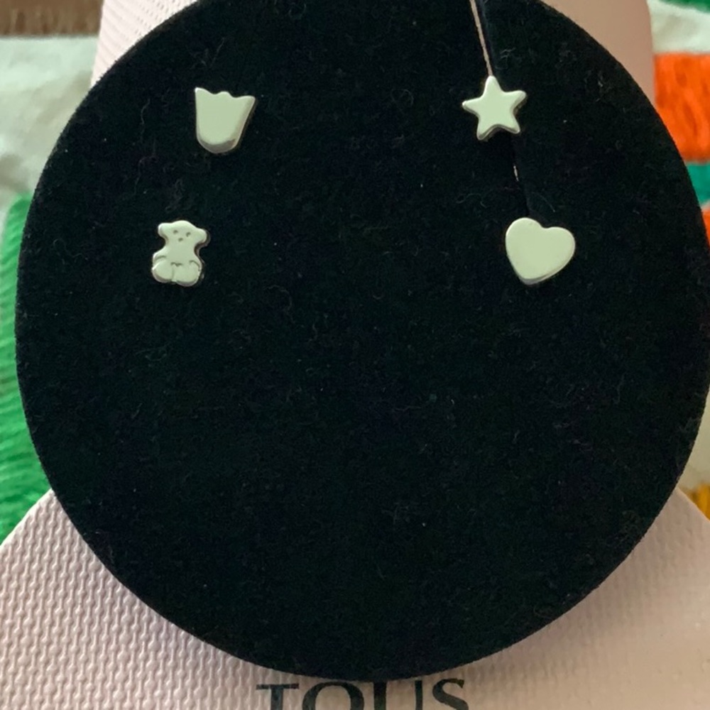 ❤️❤️ SOLD ❤️❤️ Tous 4 Pack Silver Earrings